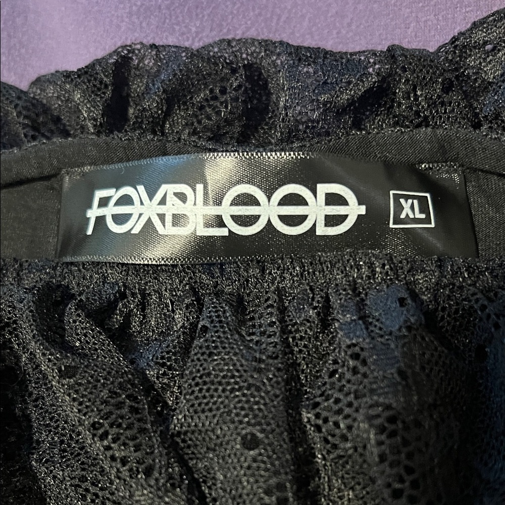 Foxblood lace trim top - Picture 3 of 6